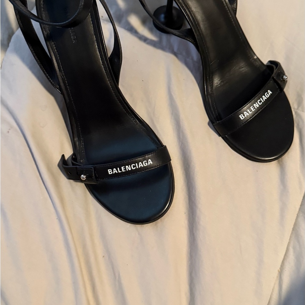 Balenciaga Black Minimalist sandal with Ankle Strap - Picture 5 of 5